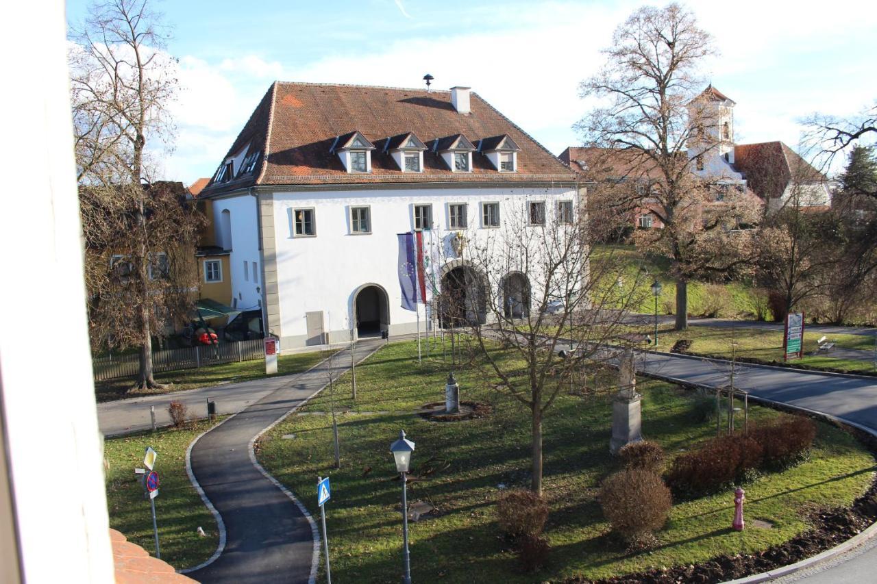 Haus Semmi Apartment Fuerstenfeld Luaran gambar